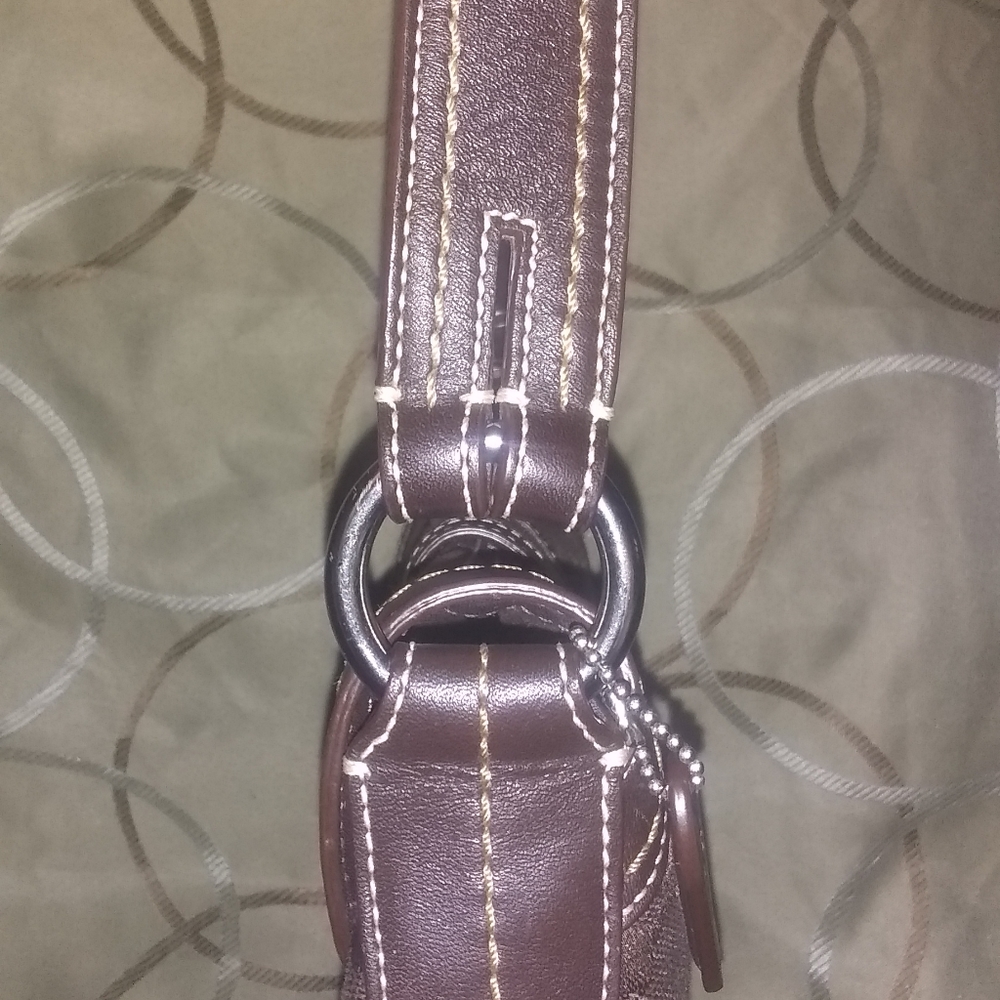 Coach shoulder - Picture 4 of 5